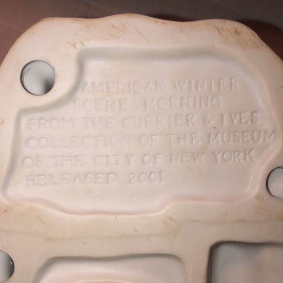 American Winter Scene Decorative Hand Painted Porcelain House Museum if NY - Picture 7 of 13